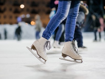 Ice Skating - apres Ski