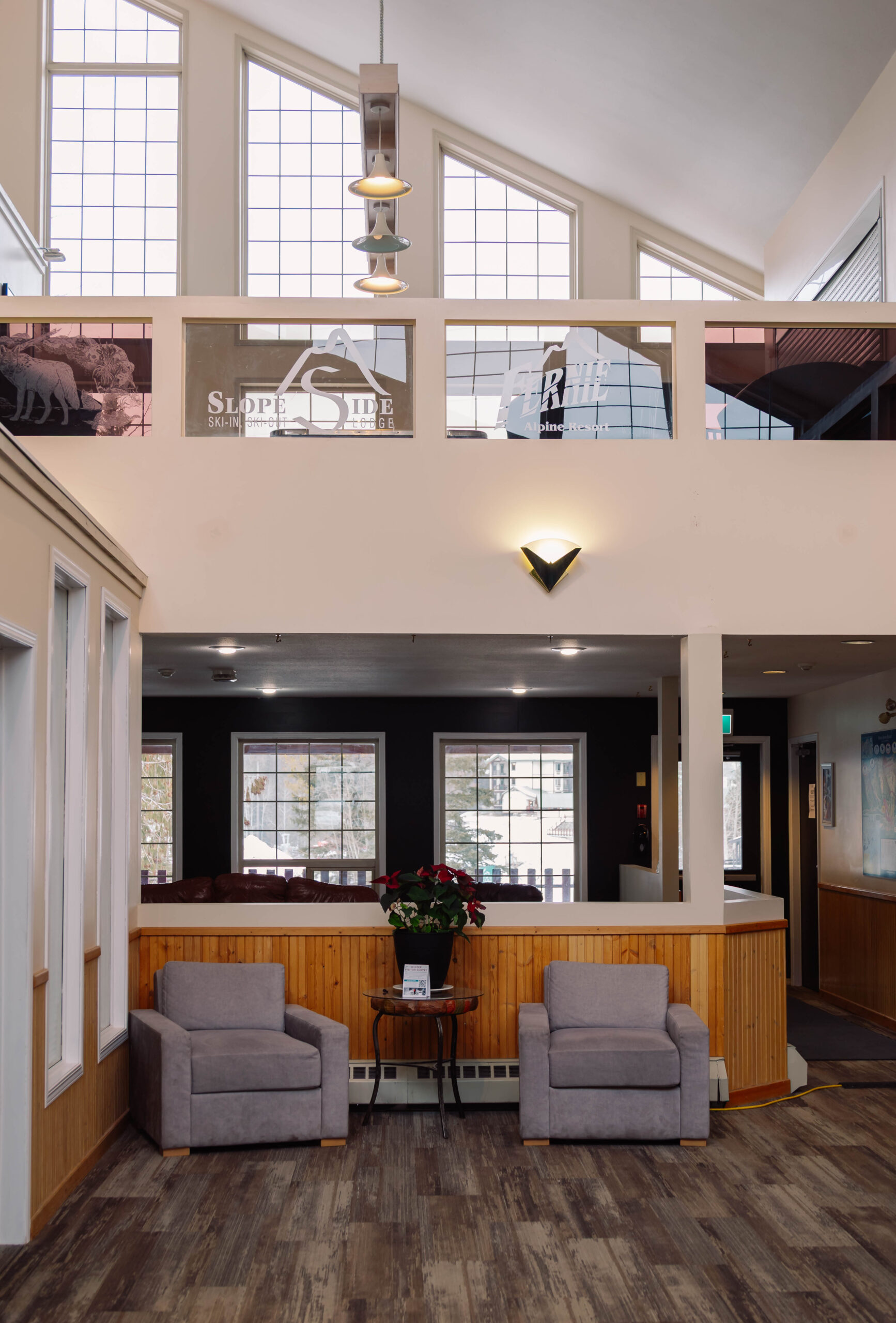 Slopeside Lodge - Fernie - 4