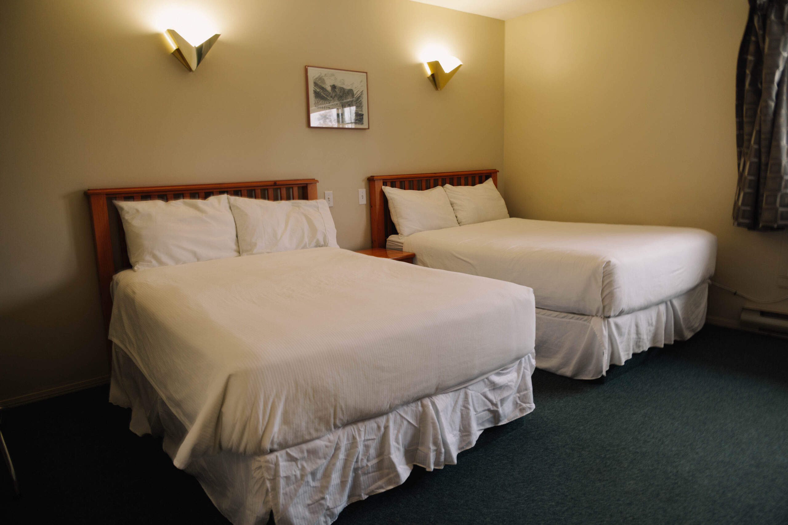 Slopeside Lodge - Fernie - 7